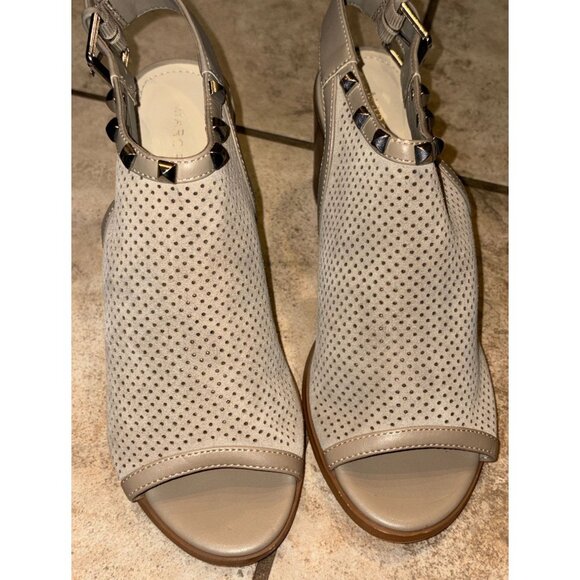 Marc Fisher Parso Suede Studded Wood Block Heel Slingback Taupe Sandals 6.5M - Picture 4 of 10